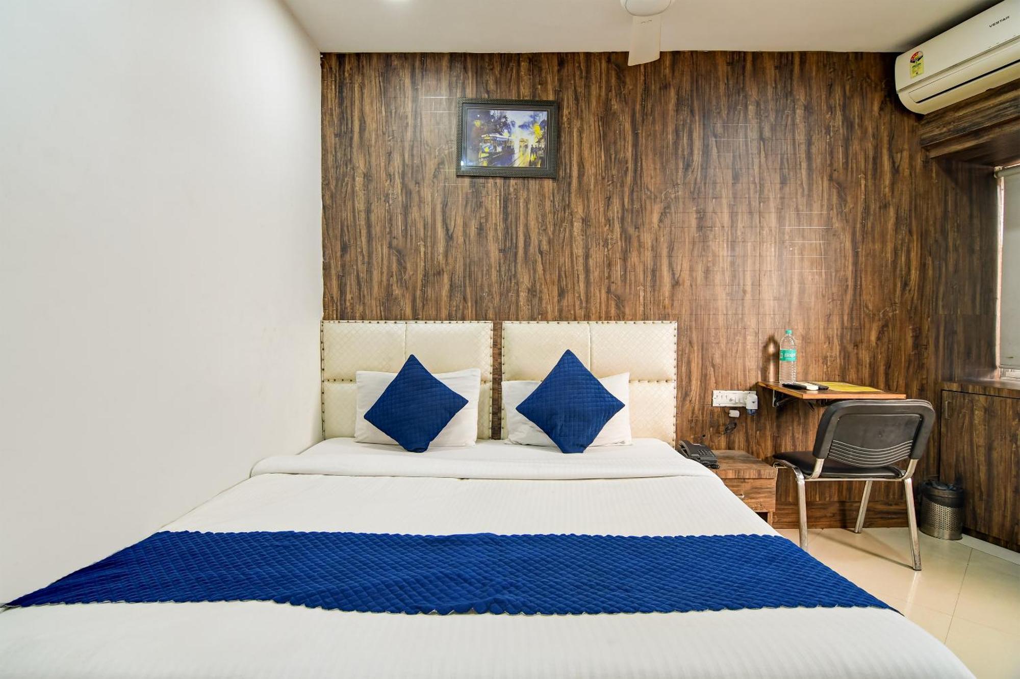 Hotel Q Inn Kalkutta Kültér fotó