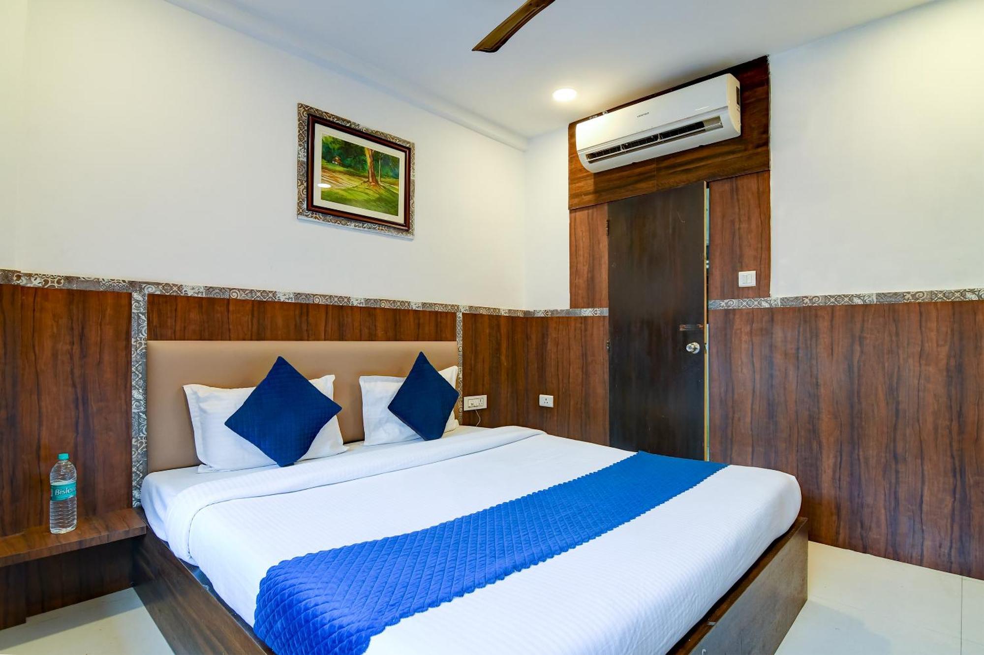 Hotel Q Inn Kalkutta Kültér fotó