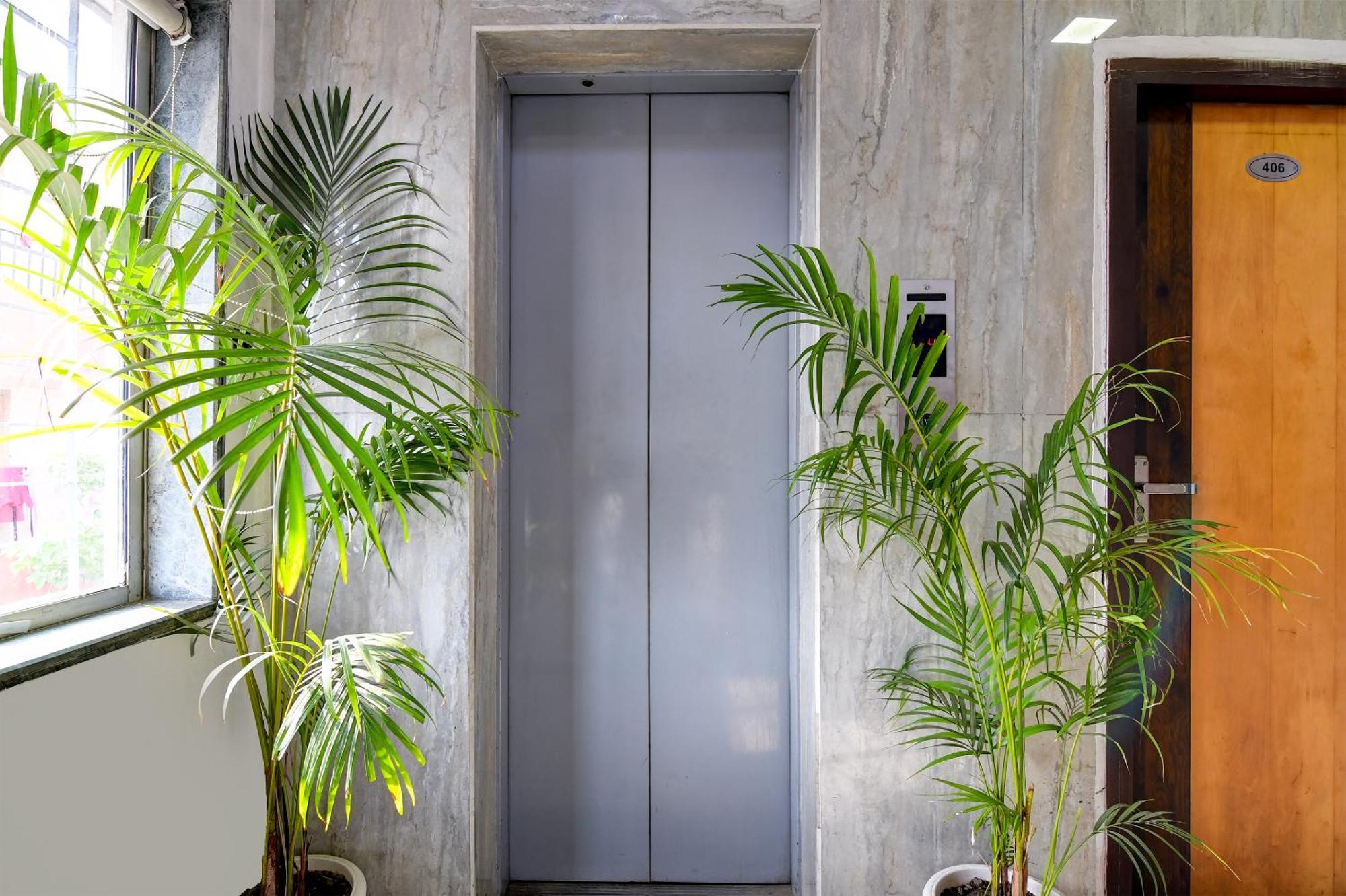 Hotel Q Inn Kalkutta Kültér fotó