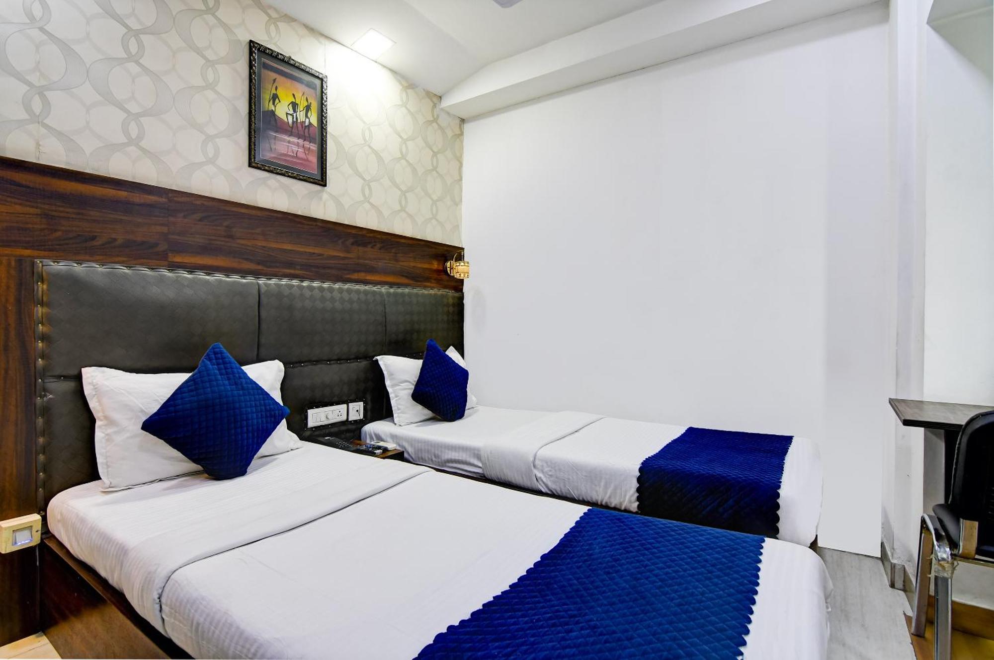 Hotel Q Inn Kalkutta Kültér fotó
