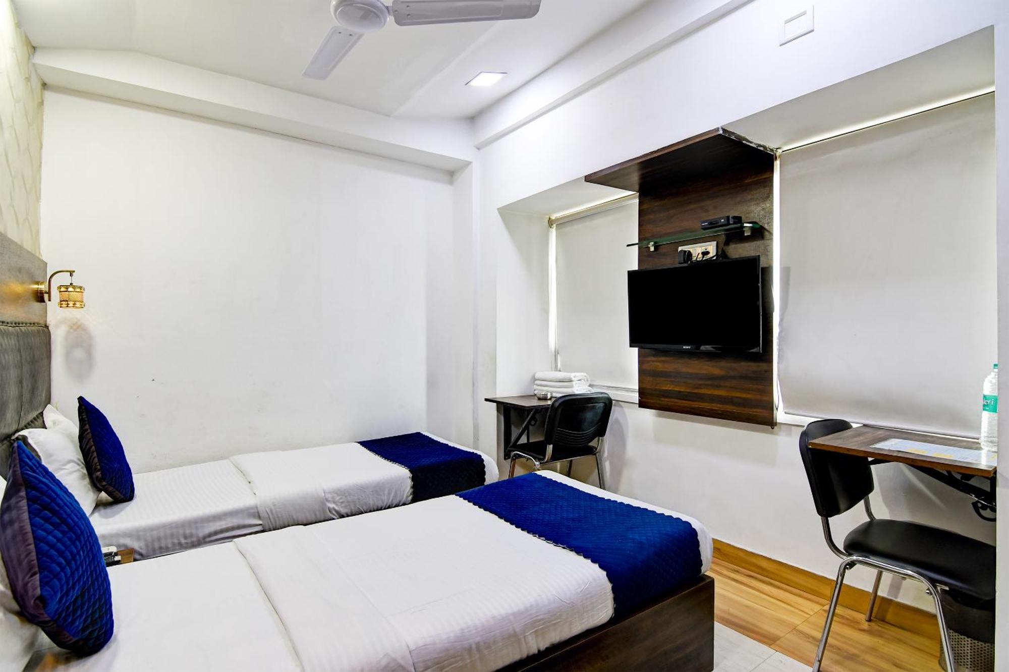 Hotel Q Inn Kalkutta Kültér fotó